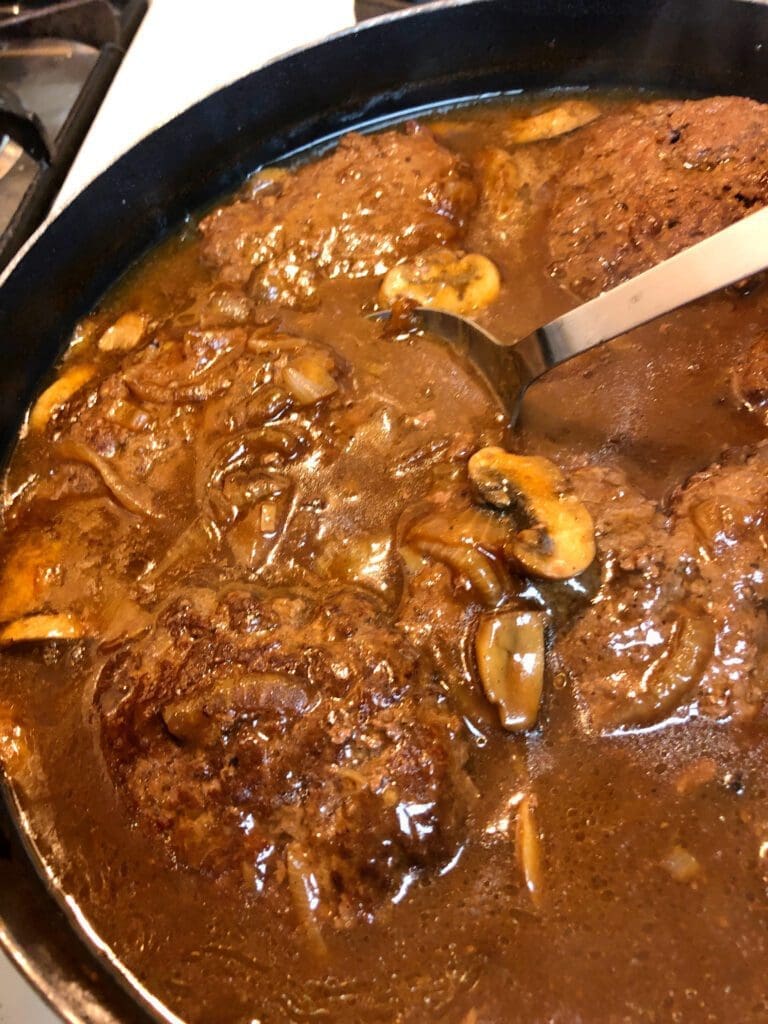 Delicious Hamburger Steak and Mushroom Gravy