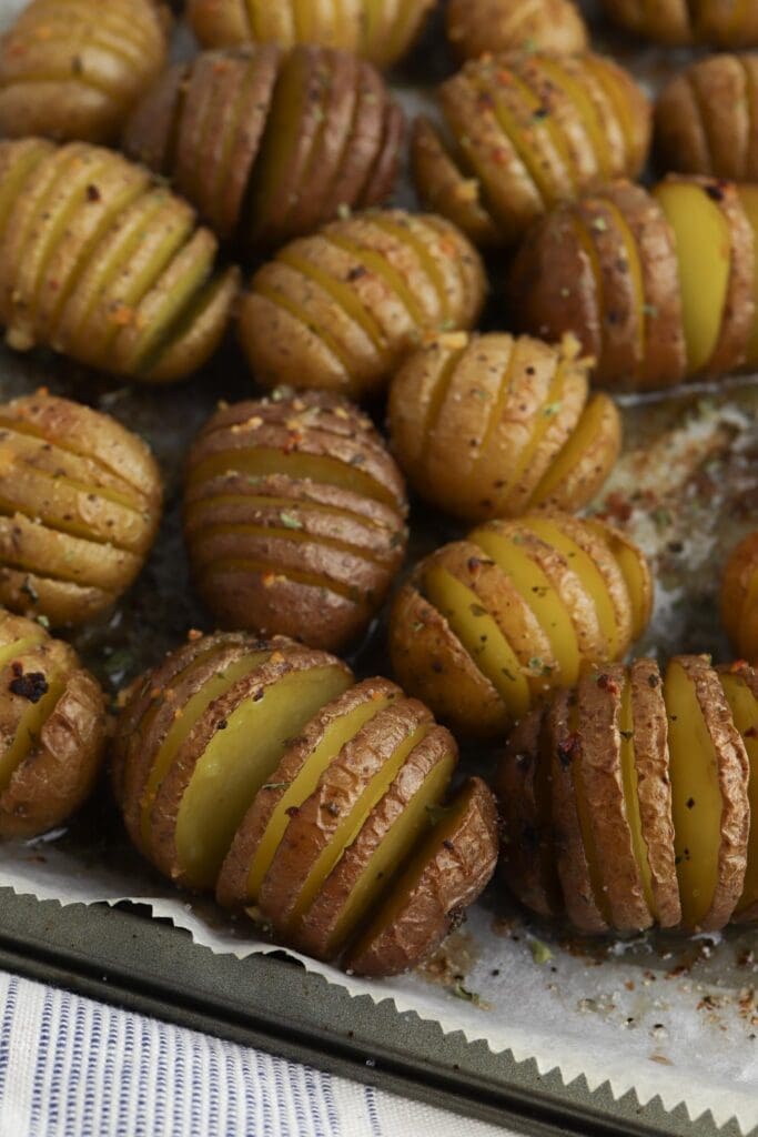 Baked-mini-garlic-hasselback-potatoes