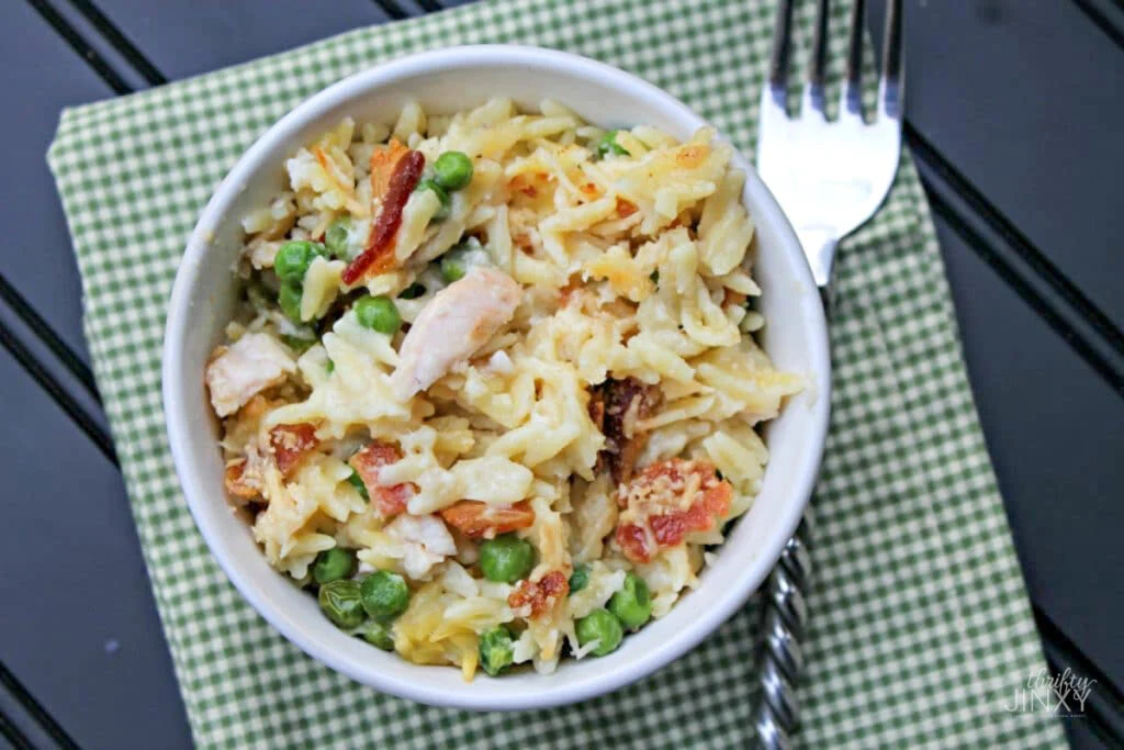 CHEESY CHICKEN ORZO CASSEROLE RECIPE