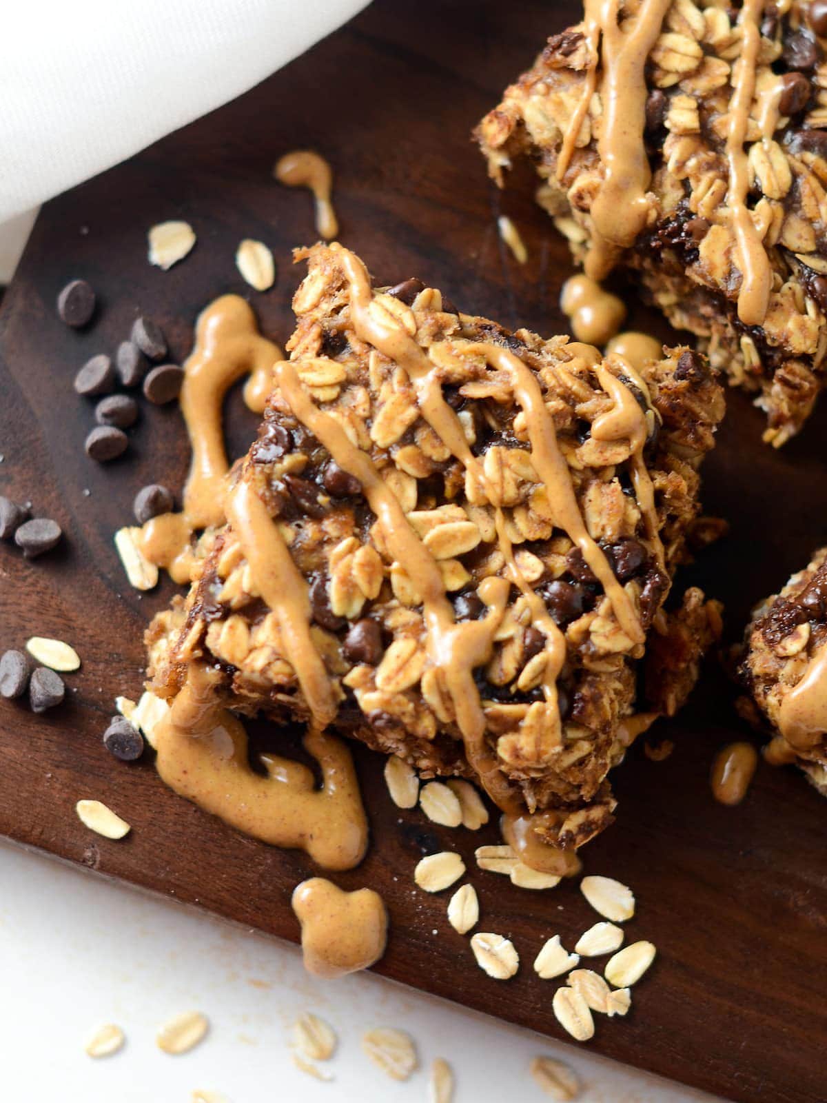 PEANUT BUTTER BANANA OATMEAL BARS