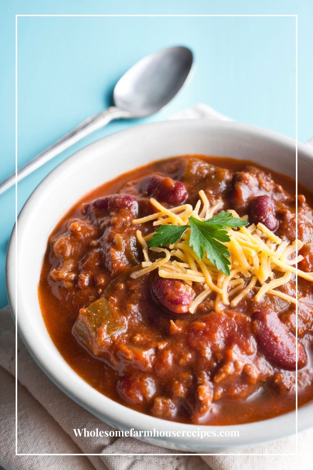 Bowl of Hearty Chili Recipe