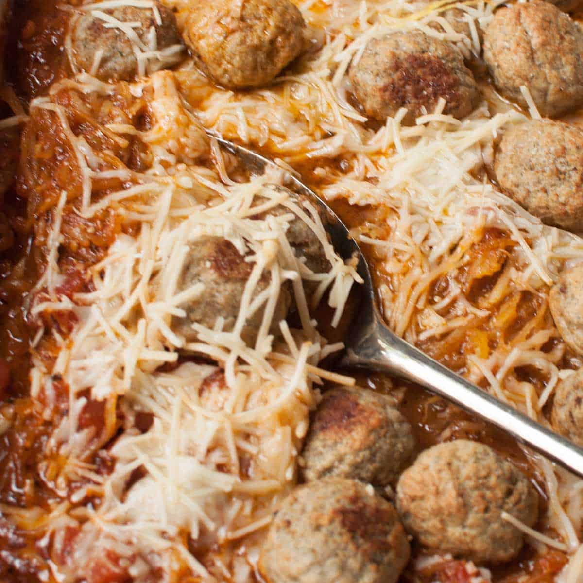 SPAGHETTI SQUASH CASSEROLE WITH MEATBALLS