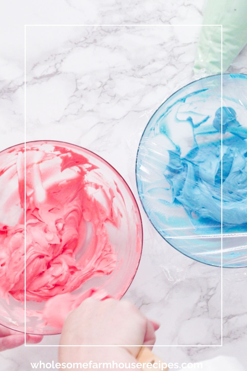 Making colored buttercream frosting